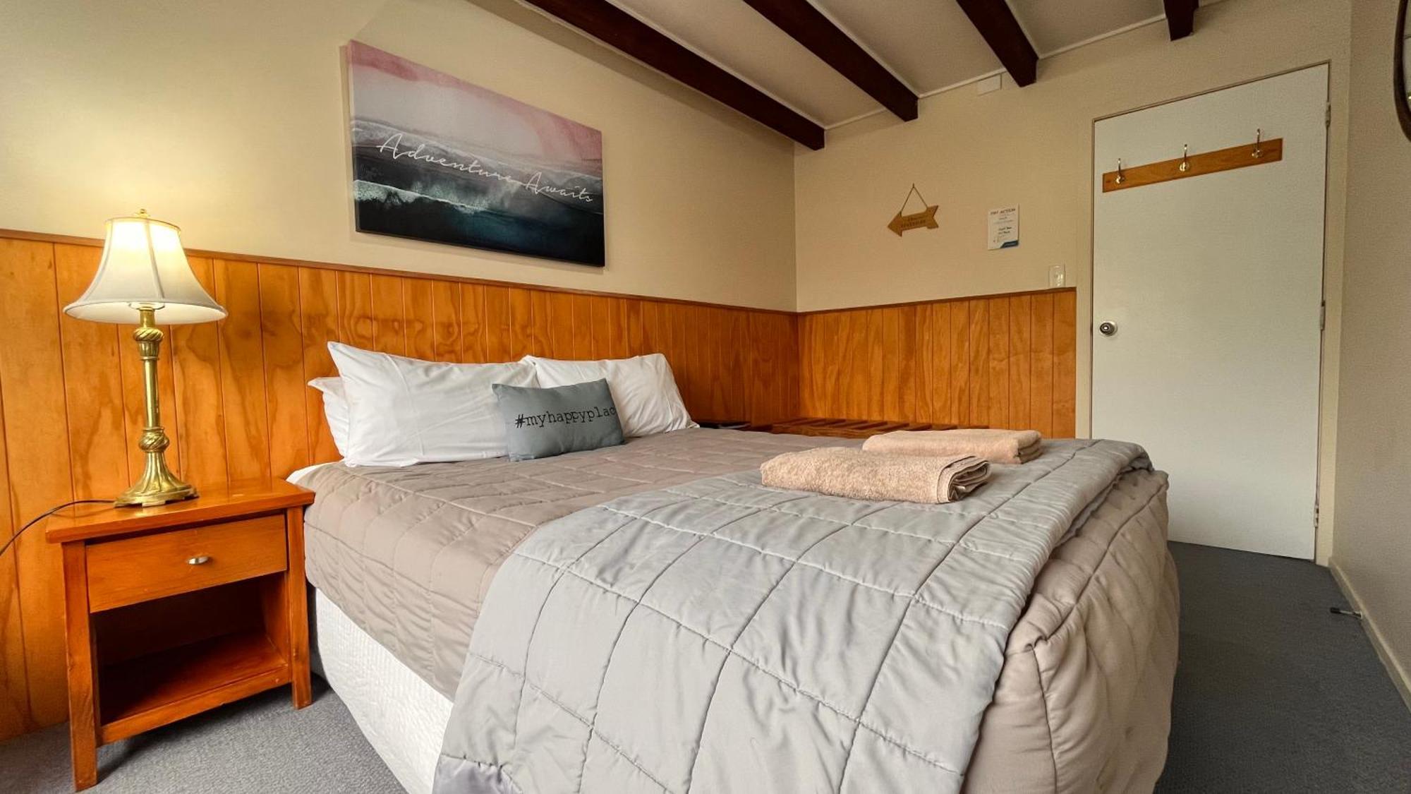 Adventure Lodge And Motels And Tongariro Crossing Track Transport National Park Kültér fotó