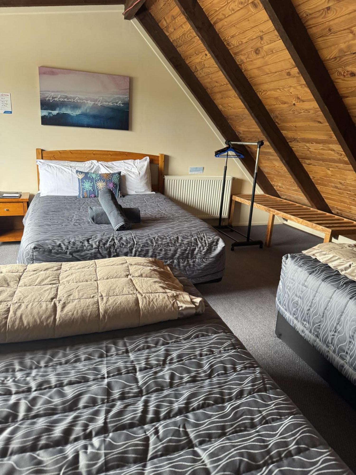 Adventure Lodge And Motels And Tongariro Crossing Track Transport National Park Kültér fotó