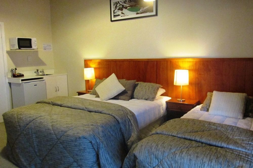 Adventure Lodge And Motels And Tongariro Crossing Track Transport National Park Kültér fotó